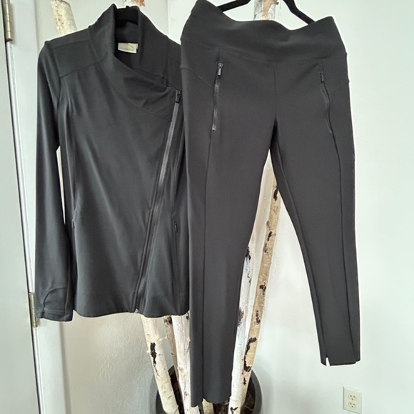 ATHLETA 3-PIECE WARDROBE SET - Picture 12 of 14